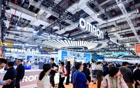 CIIE에 세 개의 업계 거물이 모여 디지털 및 친환경 스마트 제조의 흐름을 선도할 신제품을 선보입니다.